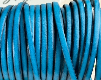 Pelle piatta 5 mm - Pelle di alta qualità - 1 M/39,4" - Blu turchese