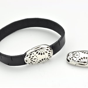 10MM Oval Magnetic Clasp with flowers for 10x2mm - Antique Silver - Best Quality - (Qty. 1) - Clasp for Making Bracelets