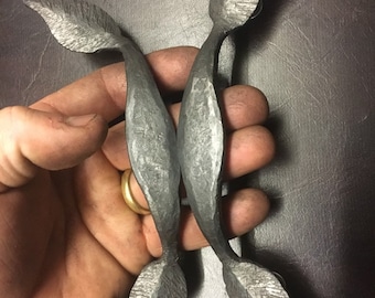 Cabinet handle set, dresser drawer handles, hand forged steel, handmade leaf accent, artistic decor, rustic, kitchen, bathroom, bedroom.