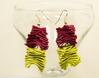 Fancy Ribbon Earrings - Green Grass and Scarlet Mist