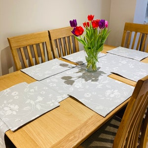 Placemats and table runner, tableware, place setting, fabric placemats, tablemats, runner