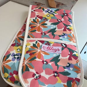 Double oven glove sets. Cotton fabric & heat resistant gloves - Kitchen - Oven gloves - oven mitts.