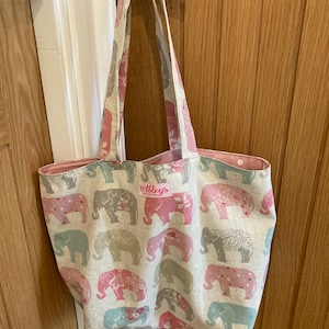 Elephant Large tote bag, shoulder bag, beach bag, work bag, day bag, shopping bag, large beach bag, change bag, Reusable Bag