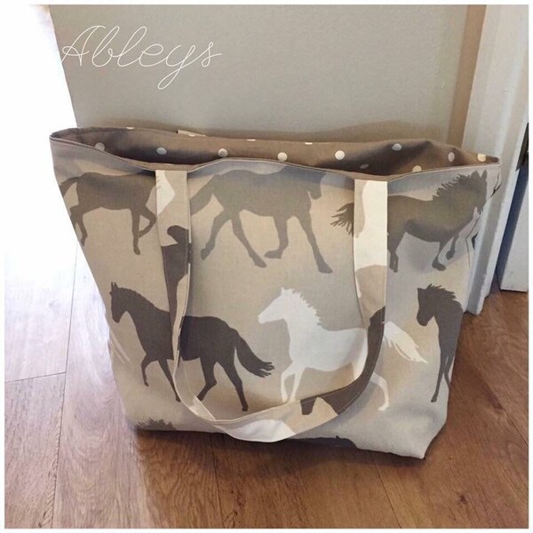 Horse Large tote bag, beach bag, shoulder bag, shopping bag, overnight bag, day bag, change bag, tote bag