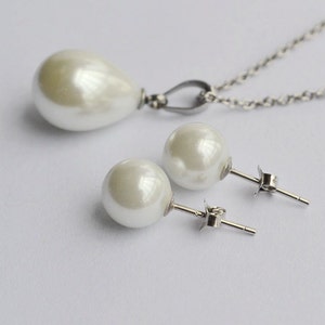 white Pearls Sets,Drop Pearl Necklace And stud Pearl Earring Set, ivory Pearl Set, Brides Jewelry, Bridesmaid Gifts