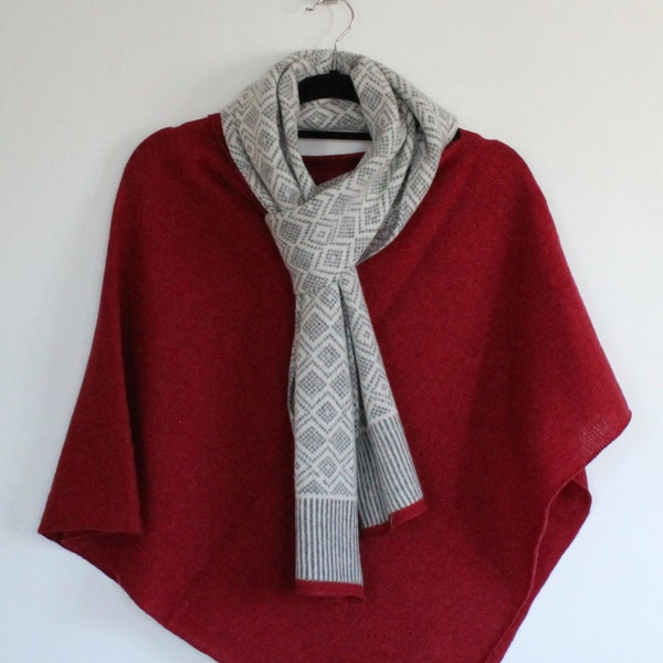 Scarf Soft Merino Lambswool Scandi Scarf in Uniform Grey and Cream with Berry Red Ends