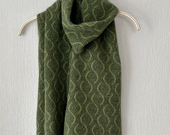 Scarf - soft merino lambswool scarf in rosemary and bean green