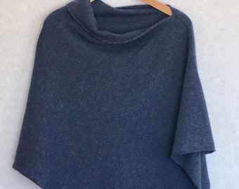 Poncho denimblauwe merino lamswol
