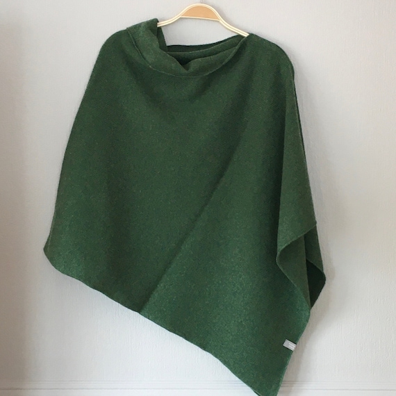 Poncho Soft Merino Lambswool Turf Green Etsy Poncho Soft Merino Lambswool Turf Green Etsy