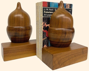 Vintage Acorn Bookends Retro 1970s Colonial Farmhouse + Brown Wood + Set of 2 + Book Storage and Display + Home Decor + Decoration