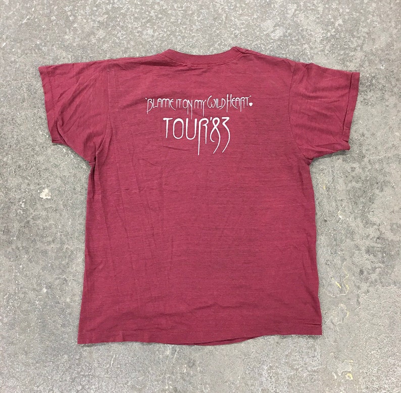 Tour T-shirt Vintage Stevie Nicks Tee Retro 1980s Blame it on my Wild Heart The Reigning Queen of Rock /'n/' Roll Unisex Apparel