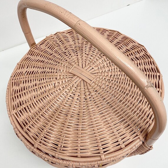 Vintage Picnic Basket Retro 1980s Farmhouse + Pink + … Gem