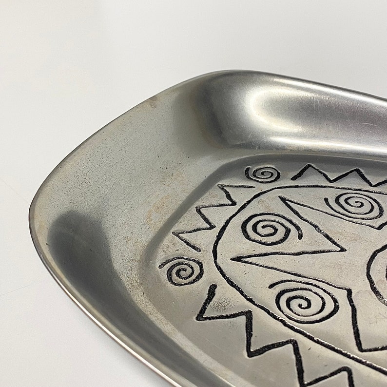 Vintage Wilton Tray Retro 1990s Contemporary Armetale Reggae Silver Metal Etched Design Catchall Ring Dish Modern Home Decor image 6