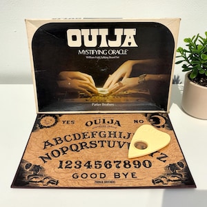 Vintage Ouija Board Retro 1970s Parker Brothers + William Fuld +