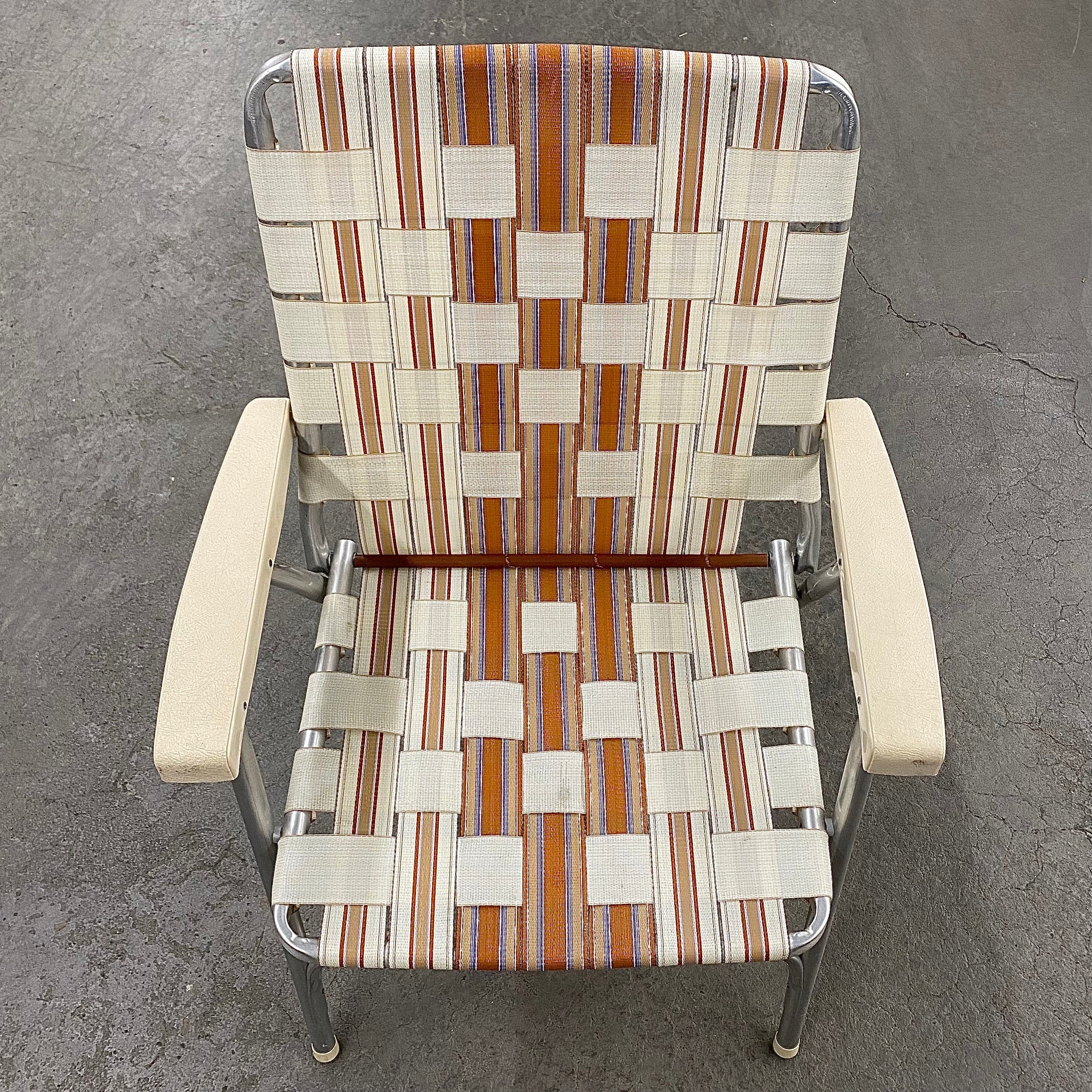 Vintage style lawn chairs discount