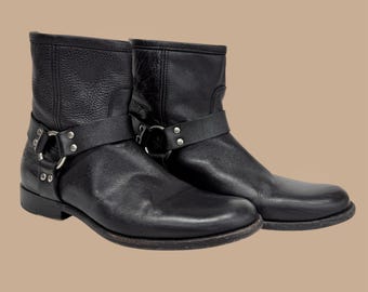 Vintage Black Leather Harness Boots / Moto Chunky Heel Boots  display picture 3