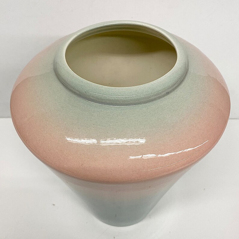 Vintage John Bergen Vase Retro 1980s Contemporary Ceramic Light Blue Pink Pastel Handmade Signed Flower Display Home Decor image 3