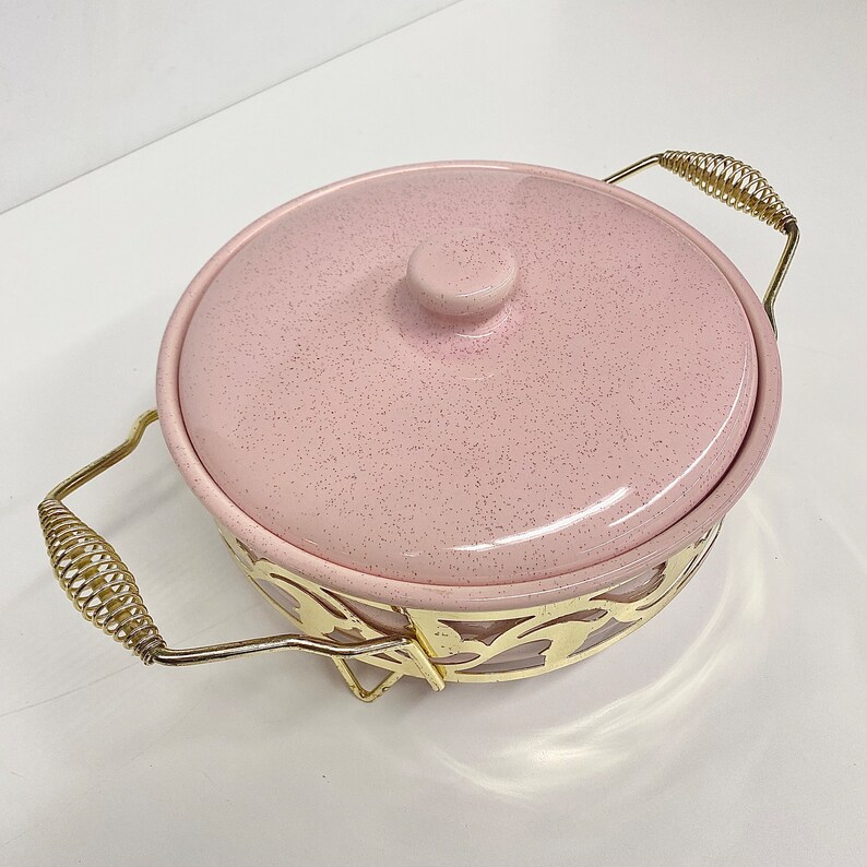 Vintage Bauer Covered Casserole with Holder Retro 1960s Mid Century Modern Pink Speckled Ceramic Gold Metal Frame Kitchen Cook image 2