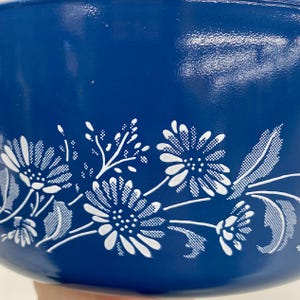 Vintage Pyrex Casserole With Lid 1980s Retro Size 2.5 L Bohemian ...
