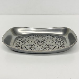 Vintage Wilton Tray Retro 1990s Contemporary Armetale Reggae Silver Metal Etched Design Catchall Ring Dish Modern Home Decor image 2