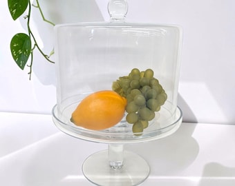 Vintage Cake Stand with Cloche Retro 2000s Contemporary + Clear Glass + Pedestal + Round + Dessert Display + Kitchen Storage