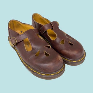 Vintage Dr Martens Mary Jane Shoes Retro 1980s Womens Footwear + Size 5 + T Strap + Brown + Leather + Chunky + Made in England