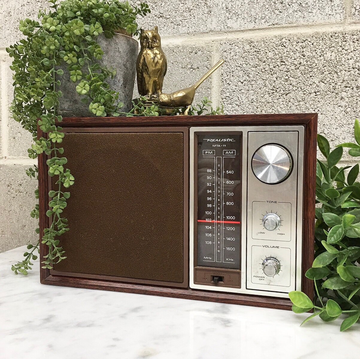 Vintage Radio Retro 1960s Realistic + MTA-11 + Radio Shack + Model