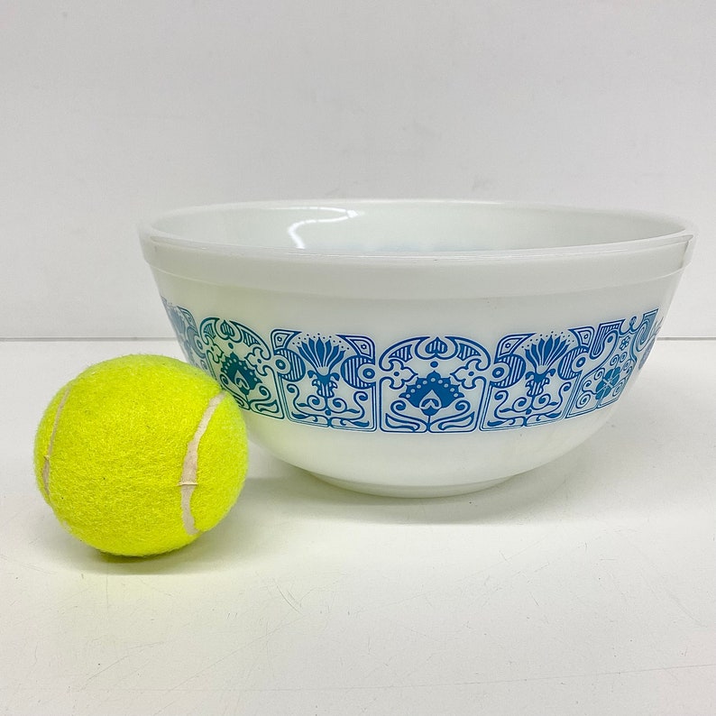 Vintage Pyrex Bowl Retro 1960s Mid Century Modern Horizon Blue 403 2.5 Quart White Ceramic Blue Pattern MCM Kitchen Serving Bild 10