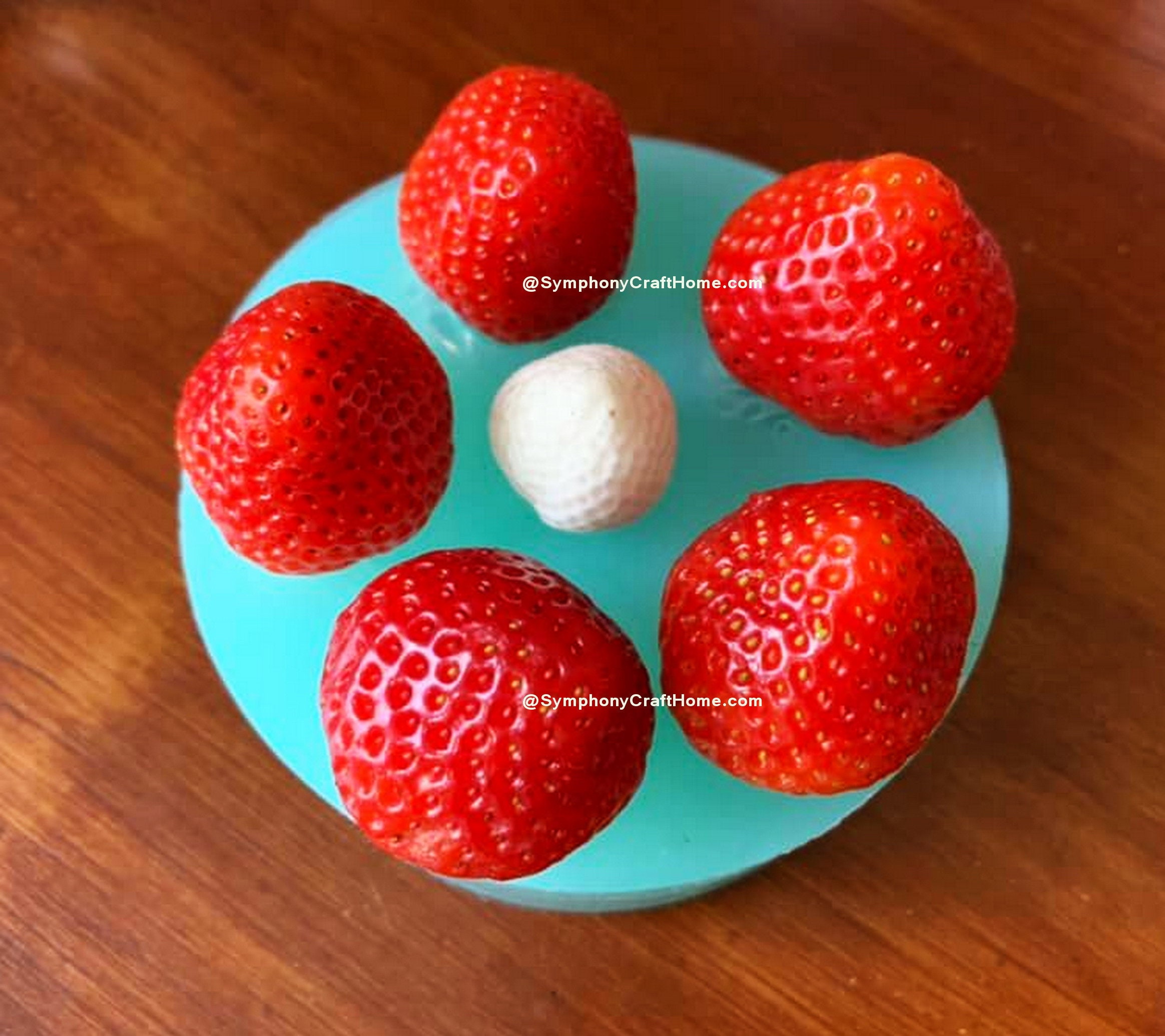 3D strawberry mold real size strawberry #strawberry chocolate mold