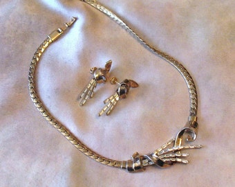 Vintage Trifari Goldtone Necklace and Dangle Earrings, 1950s Jewelry Set