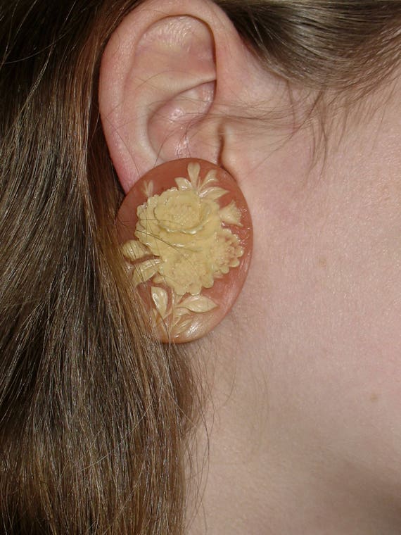 Early Carved Plastic Earrings, Clip On Floral Ear… - image 7