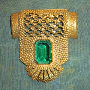 1930s Dress Clip, Detailed Brass Dress Clip with Rectangular Beveled Green Glass Stone, Art Deco Clip, Nouveau Dress Clip, 1920s Dress Clip