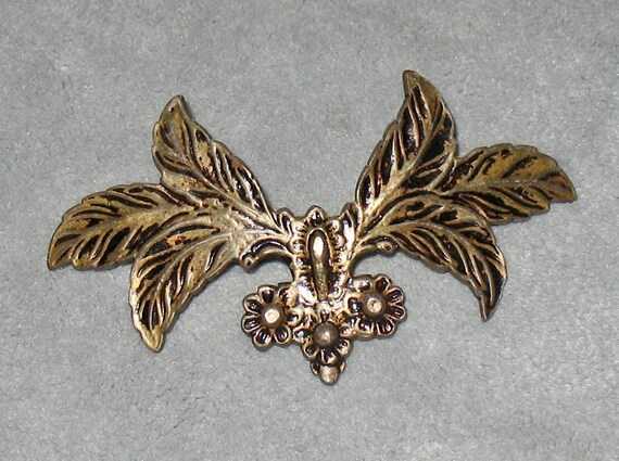 7 Antique Brass Furniture Findings, 1930s Antique Furniture Embellishment, 1920s Brass Trim, Antique Hardware, Ornate Antique Brass Decor
