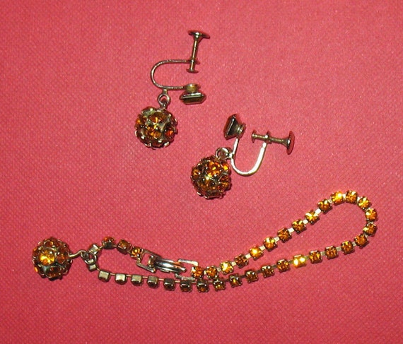 1950s Jewelry Set, Weiss Bracelet and Screw Back Earrings, Rhinestone Dangle Bracelet, Golden Orange Rhinestones, Mid Century Rhinestones