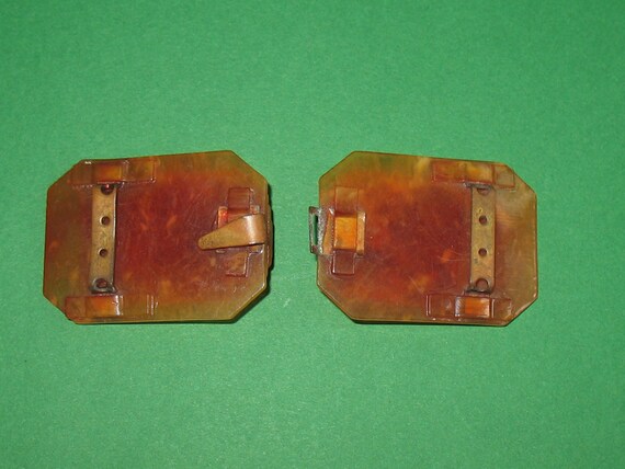 1930s or 40s Carved Buckle, Bakelite or Lucite Ho… - image 3