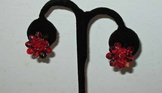 1950s Earrings, Red Marbleized Clip On Earrings, … - image 8