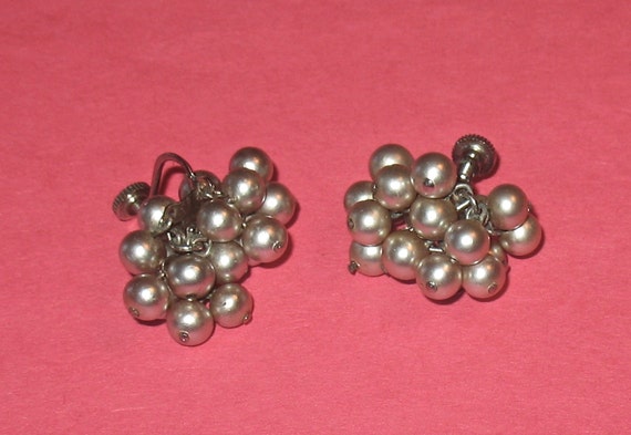 1950s Earrings, Small Faux Pearl Balls on 40s Scr… - image 4