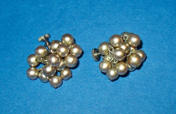 1950s Earrings, Small Faux Pearl Balls on 40s Scr… - image 2