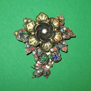 1940s Dress Clip, 1940s Gem Encrusted Dress Clip, 1930s Large Rhinestone Covered Dress Clip, 20s Deco Dress Clip, Nouveau Clip, 1930s, 1940s