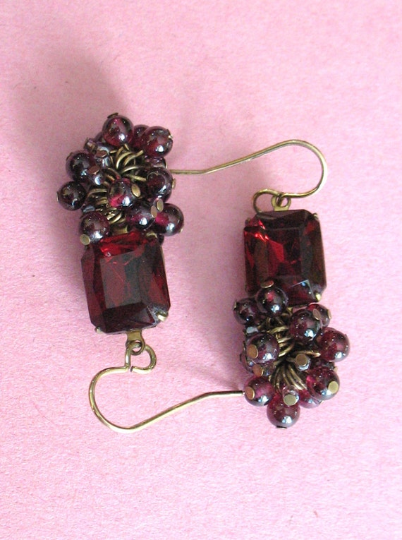 1980s Red Earrings, Vintage Earrings, 90s Ruby Gla