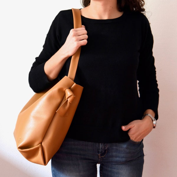 Sac à main en cuir pour femme coloris camel