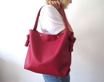 Leather handbag of Calf