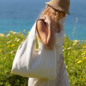 Marthe Tragetasche – Upcycling-Tasche aus Vintage-Jacquardstoff
