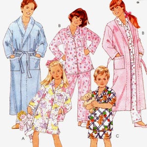 Sewing Patterns, Pajamas Nightshirt Robe Belt (Size 12, 14)  Easy McCall 7855, Long, Short Pants