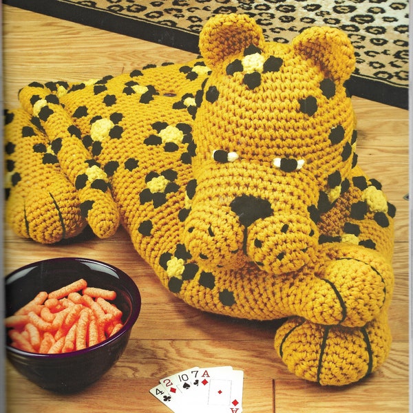 CROCHET TOYS Pattern Book, Companys Coming 15 Soft Toys, Bowling Set, Book Covers, Checkers, Tic Tac Tow, Leopard, Turtle Toss Game, Cupcake