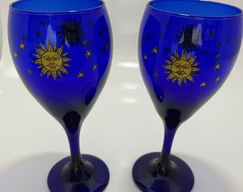 Cobalt Blue CELESTIAL SUN, STARS & Moon Wine Glasses by Libbey, Celestial Boho Barware, Set of 2 - Cobalt Blue Goblets, Friends Glasses, 90s