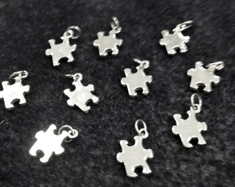 10Pc Autism Awareness  Pendant Charm Lead Free Pewter, Silver puzzle Charm - Puzzle piece charm 15.5mm X 12mm - PPP671