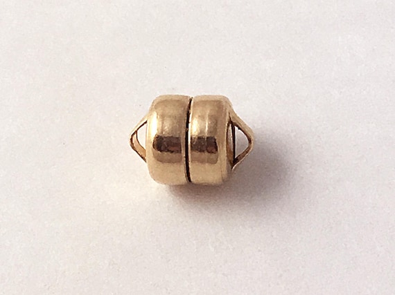 14k gold 2024 magnetic clasp