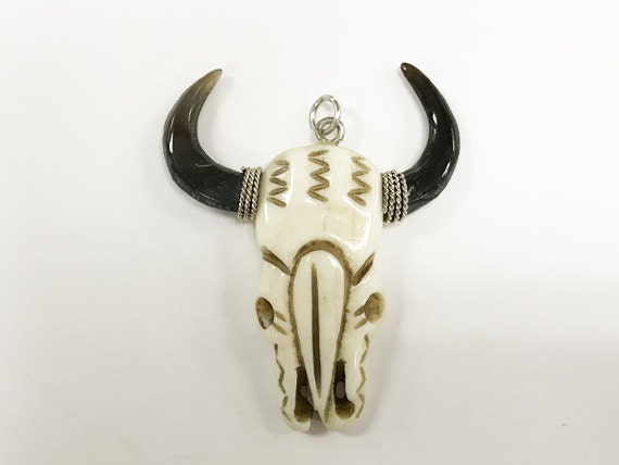 Cattle Skull Head, Longhorn Bone Pendant, Hand Carved Bone Long Horn Pendants, longhorn cattle pendants 2.25"- B149