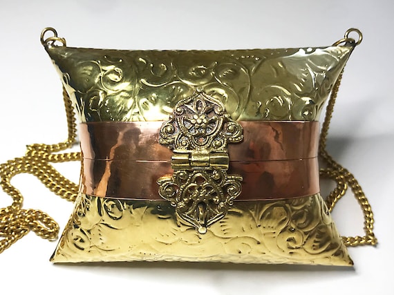 Antique Metal Clutch Indian Handmade Silver Metal Party Sling Bag /ethnic  Handmade Vintage Style Purse Hand Clutch Minimal Fashion Sling Bag - Etsy  in 2024 | Metallic purse, Silver purses, Metallic bag